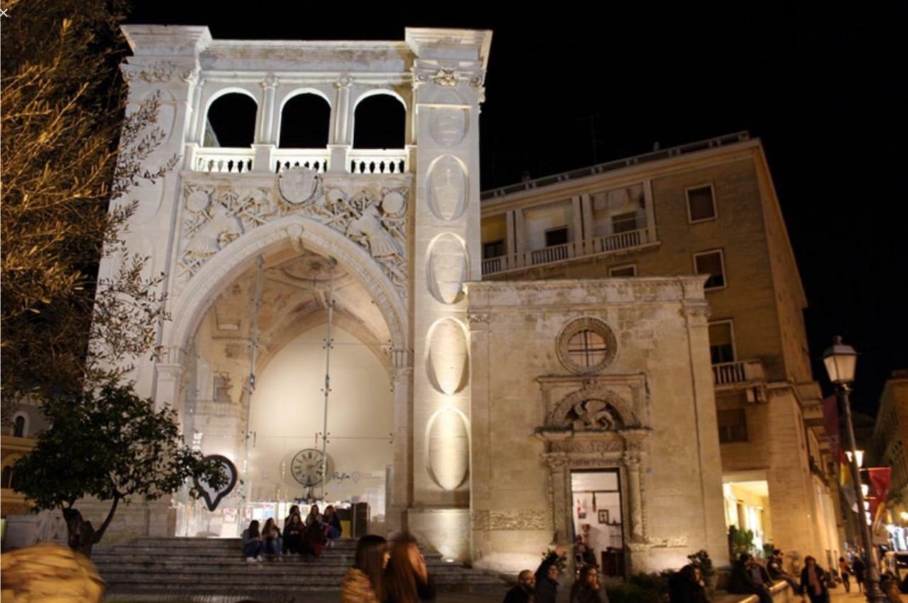 Tuile 34 Acomodação com café da manhã Lecce Exterior foto